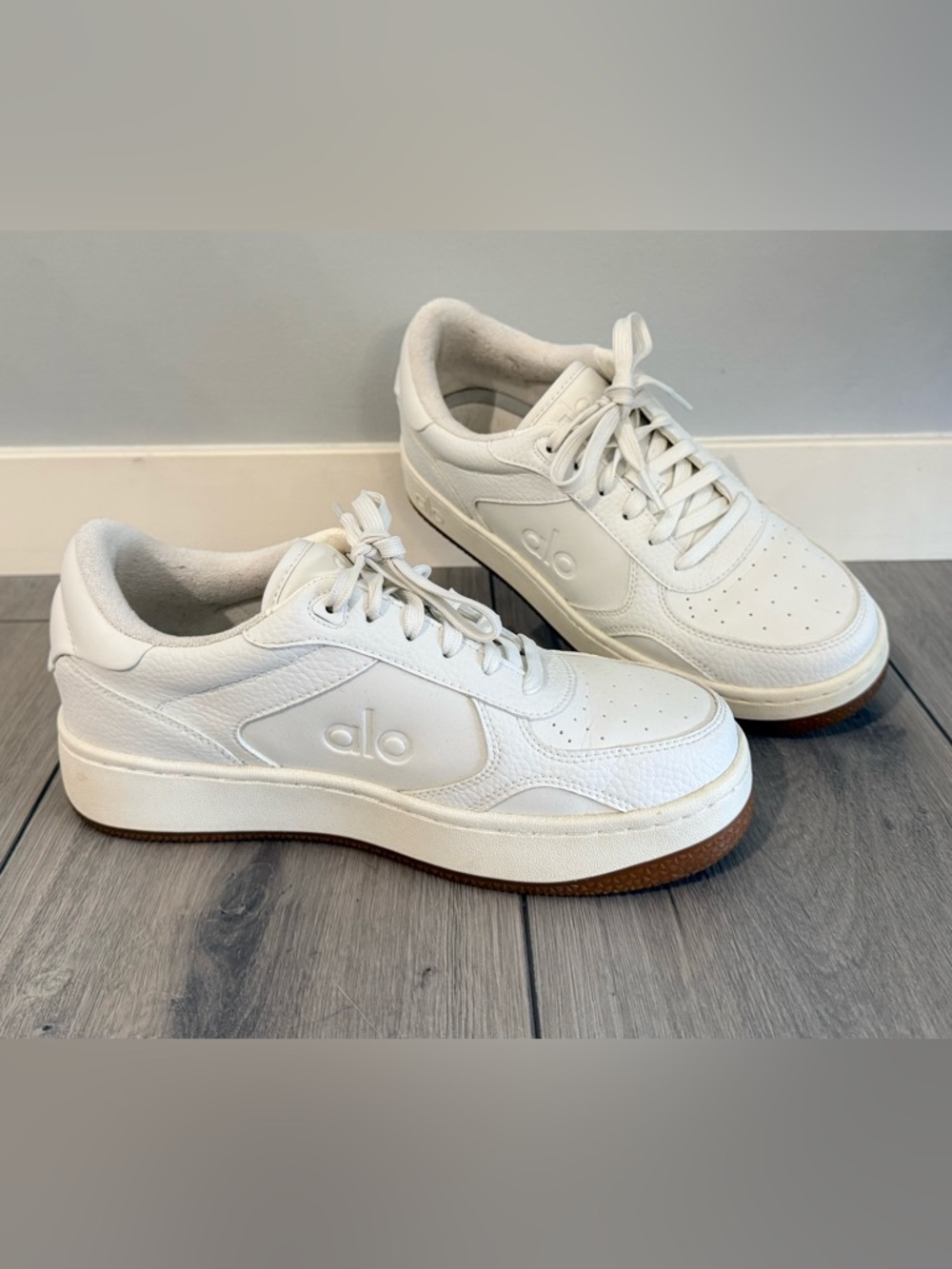 Alo Recovery Mode Sneakers Women’s Size 7.5